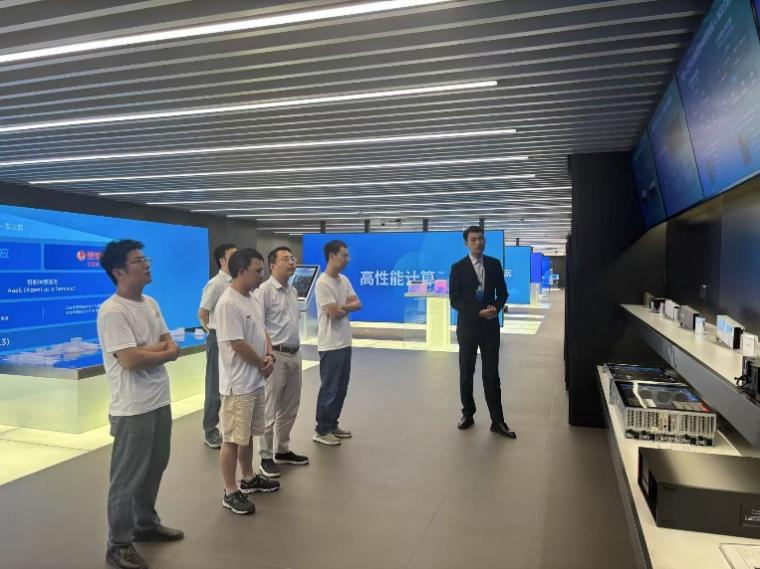CSIG青工委走进联想公司企业行交流活动圆满举办(图3)